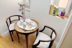 Double Room, 1 Double Bed | Free WiFi, bed sheets - Amaranto Romano (Rome)