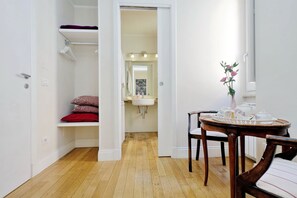 Double Room, 1 Double Bed | Free WiFi, bed sheets - Amaranto Romano (Rome)