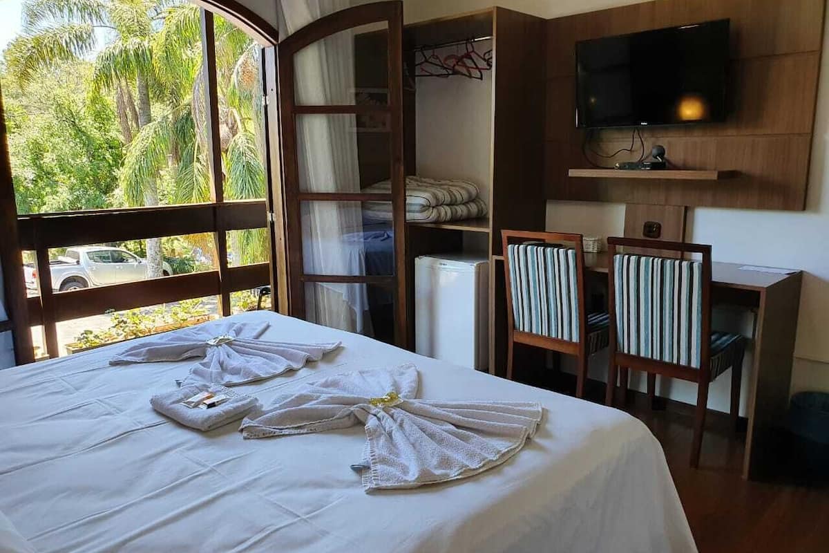 minibar, free wifi, bed sheets, wheelchair access