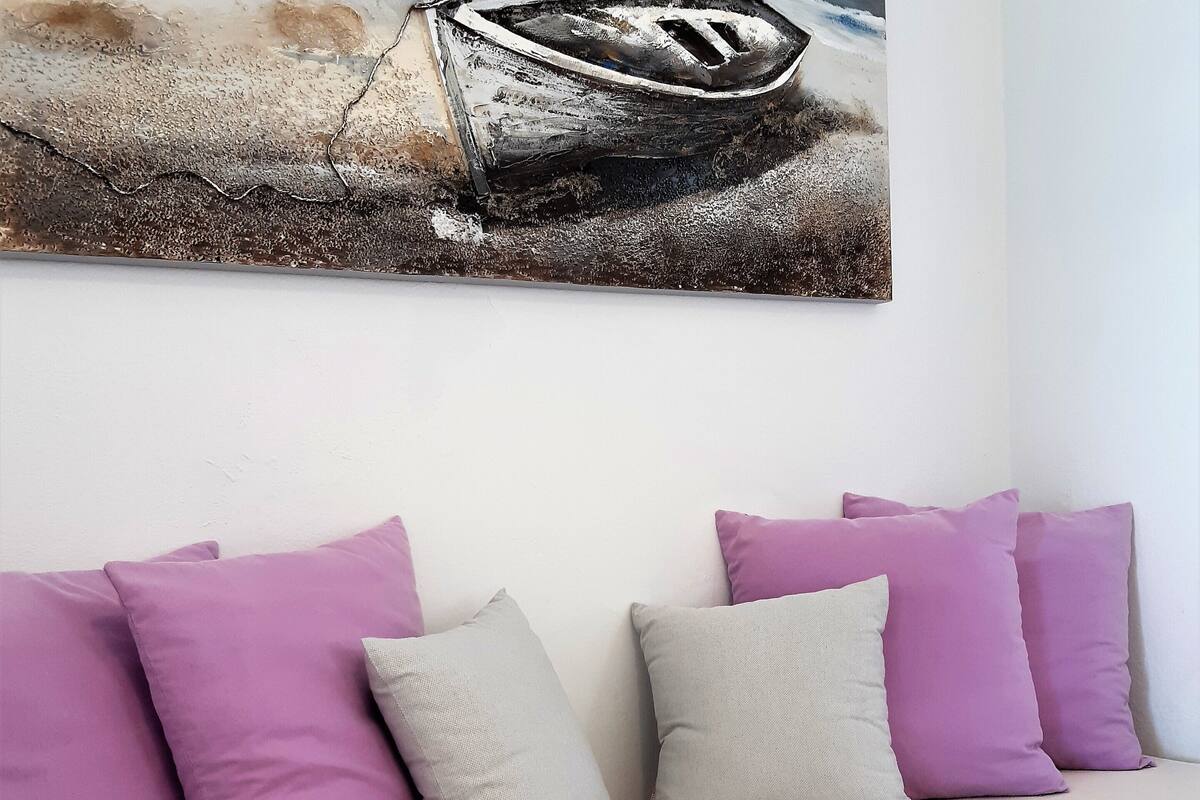 premier room (caldera view) | living room | led tv