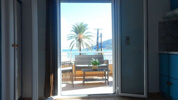 Junior Studio Suite | Beach/ocean view