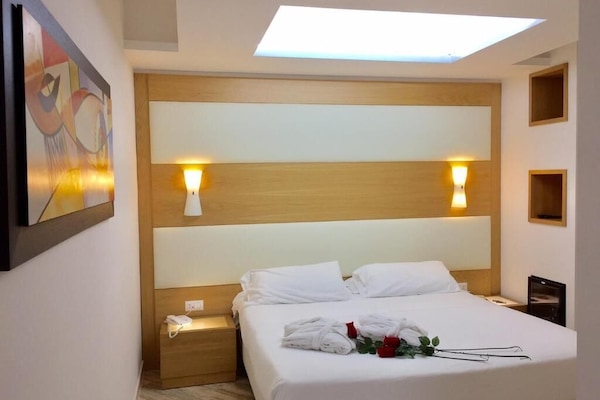 Minibar, in-room safe, individually furnished, desk