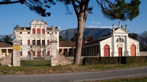 Exterior - Hotel Alla Corte (Bassano del Grappa)