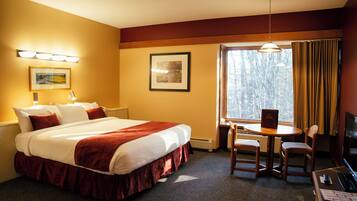 Ropa de cama de alta calidad, colchones con pillow-top y escritorio