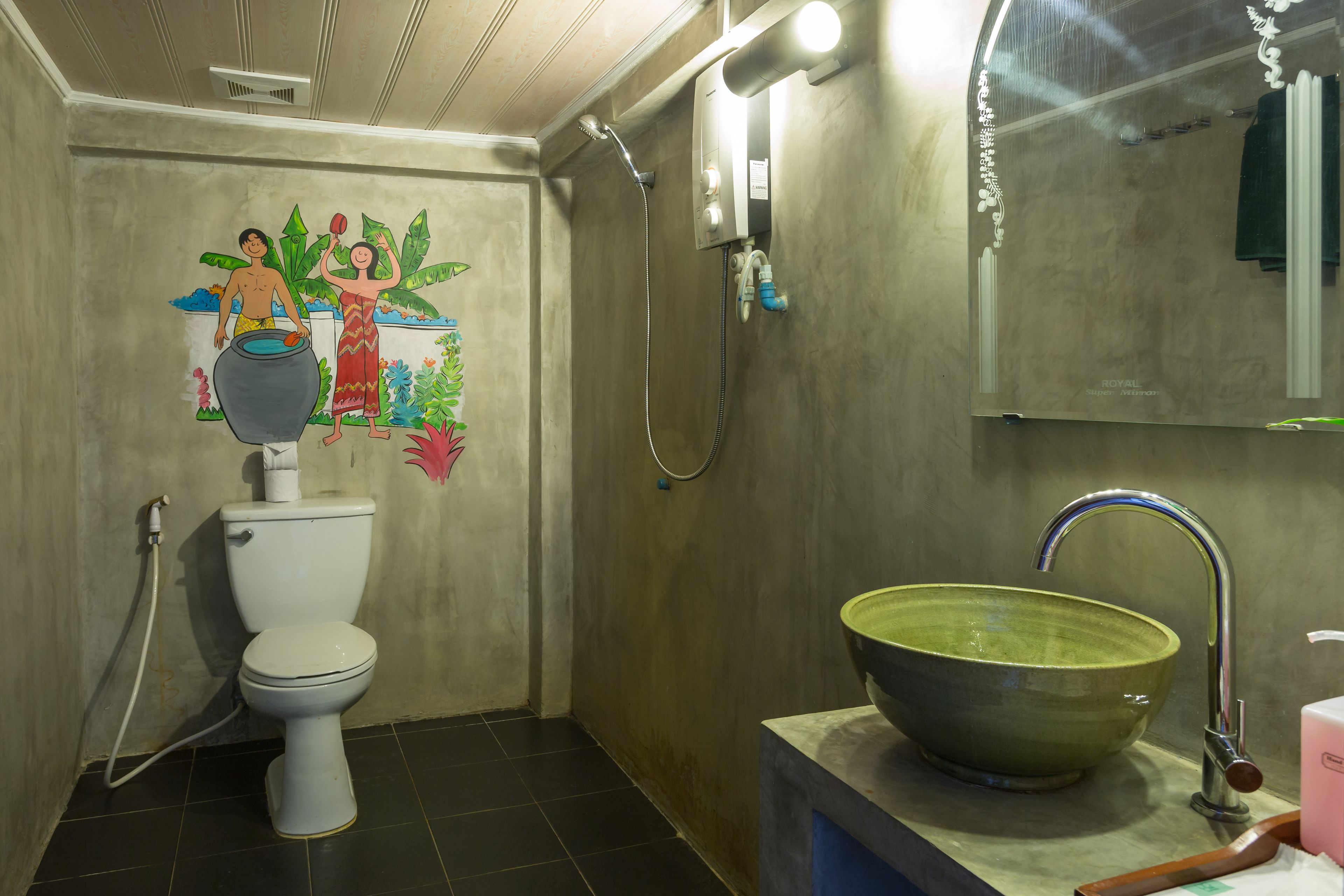 deluxe quadruple room | bathroom | shower, free toiletries, hair dryer, towels