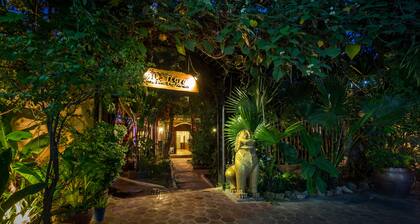 Le Tigre Hotel