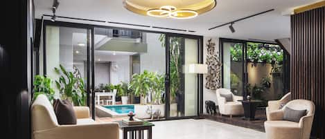 Indoor pool, outdoor pool
