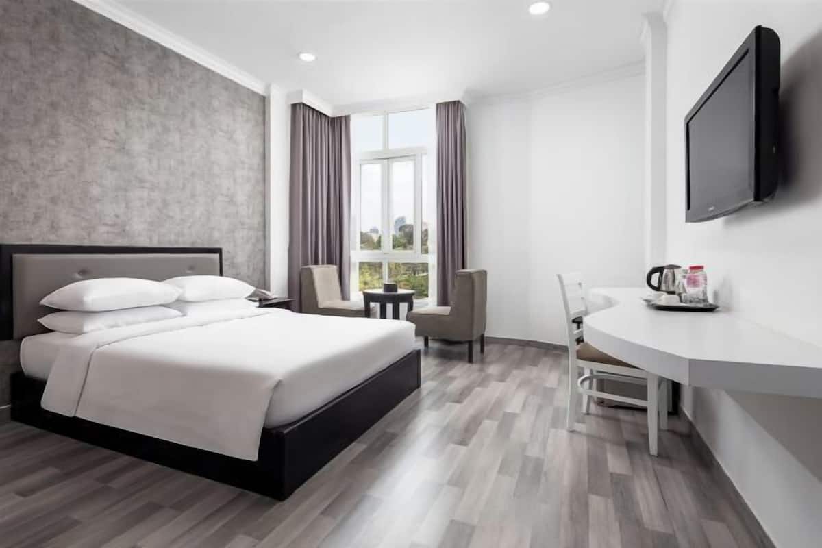 Roupas de cama premium, camas Select Comfort, frigobar
