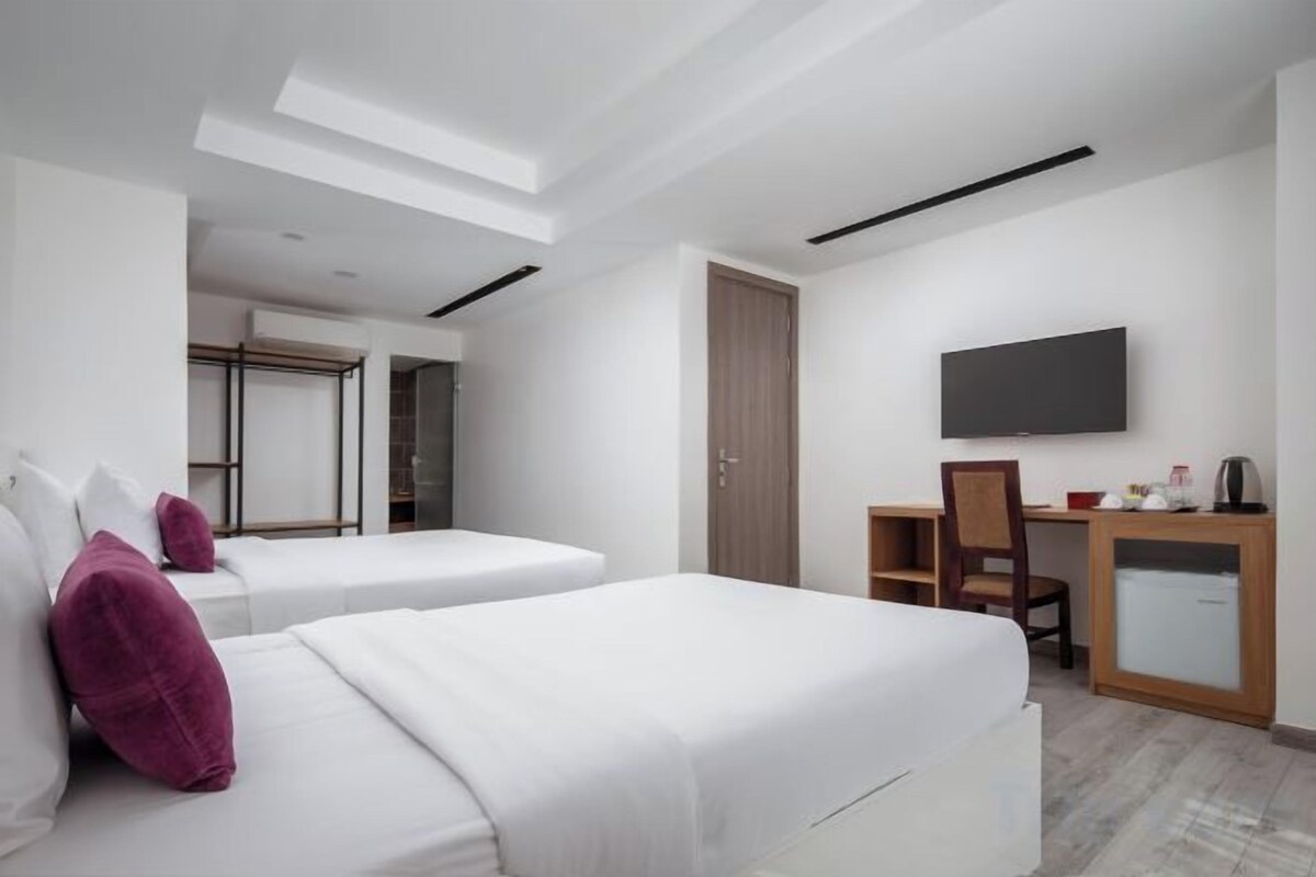 Roupas de cama premium, camas Select Comfort, frigobar