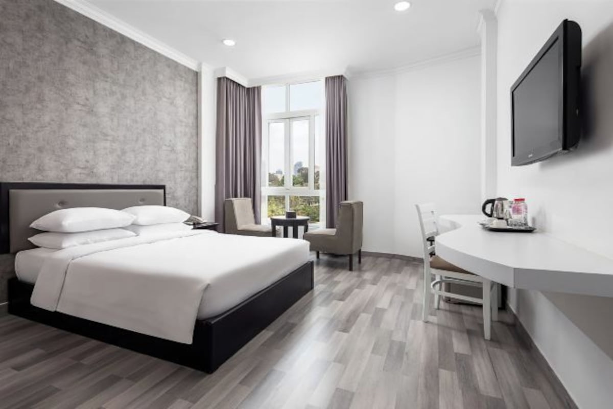 เครื่องนอนระดับพรีเมียม, เตียง Select Comfort, มินิบาร์