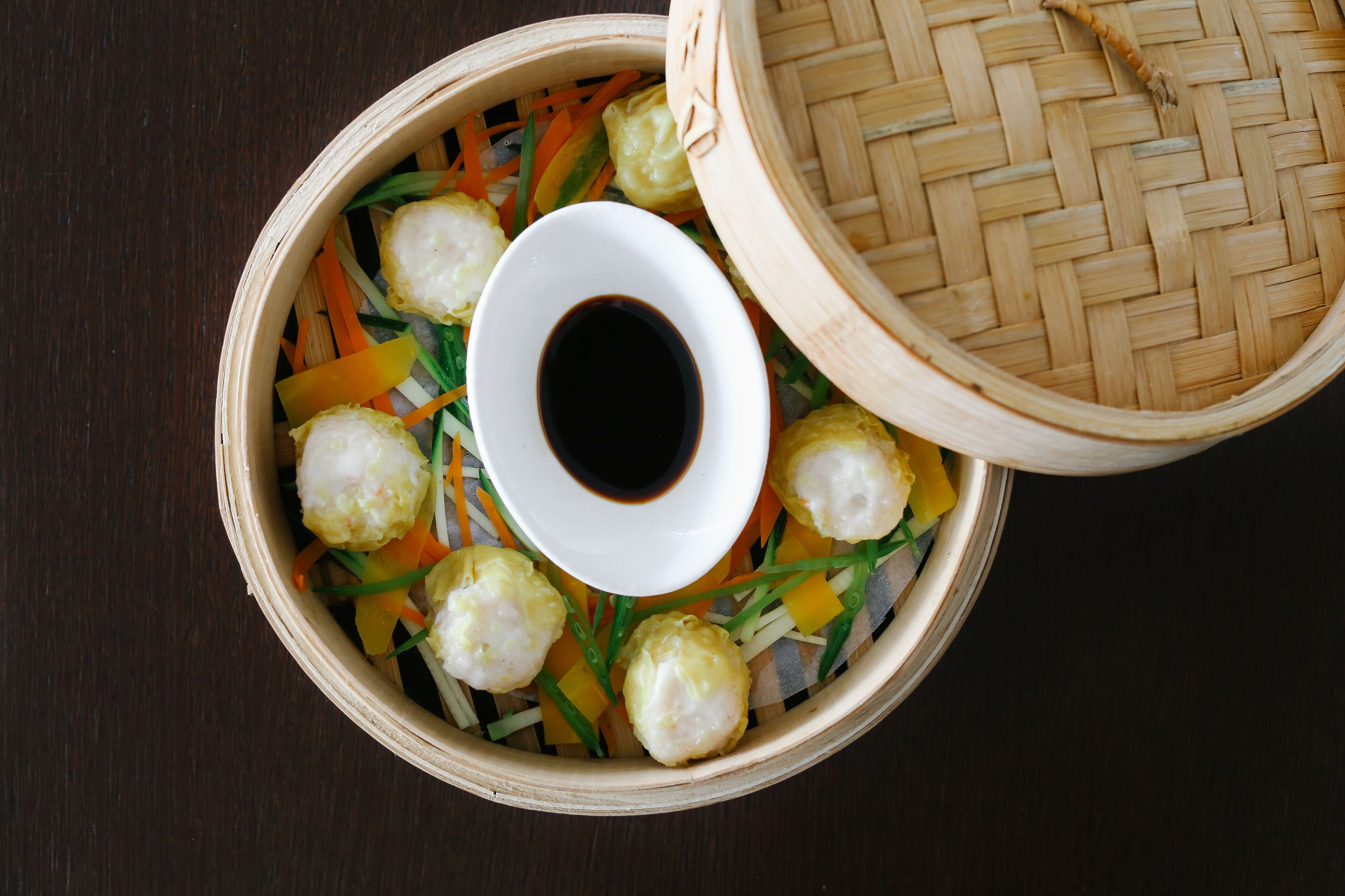 Thức ăn và đồ uống