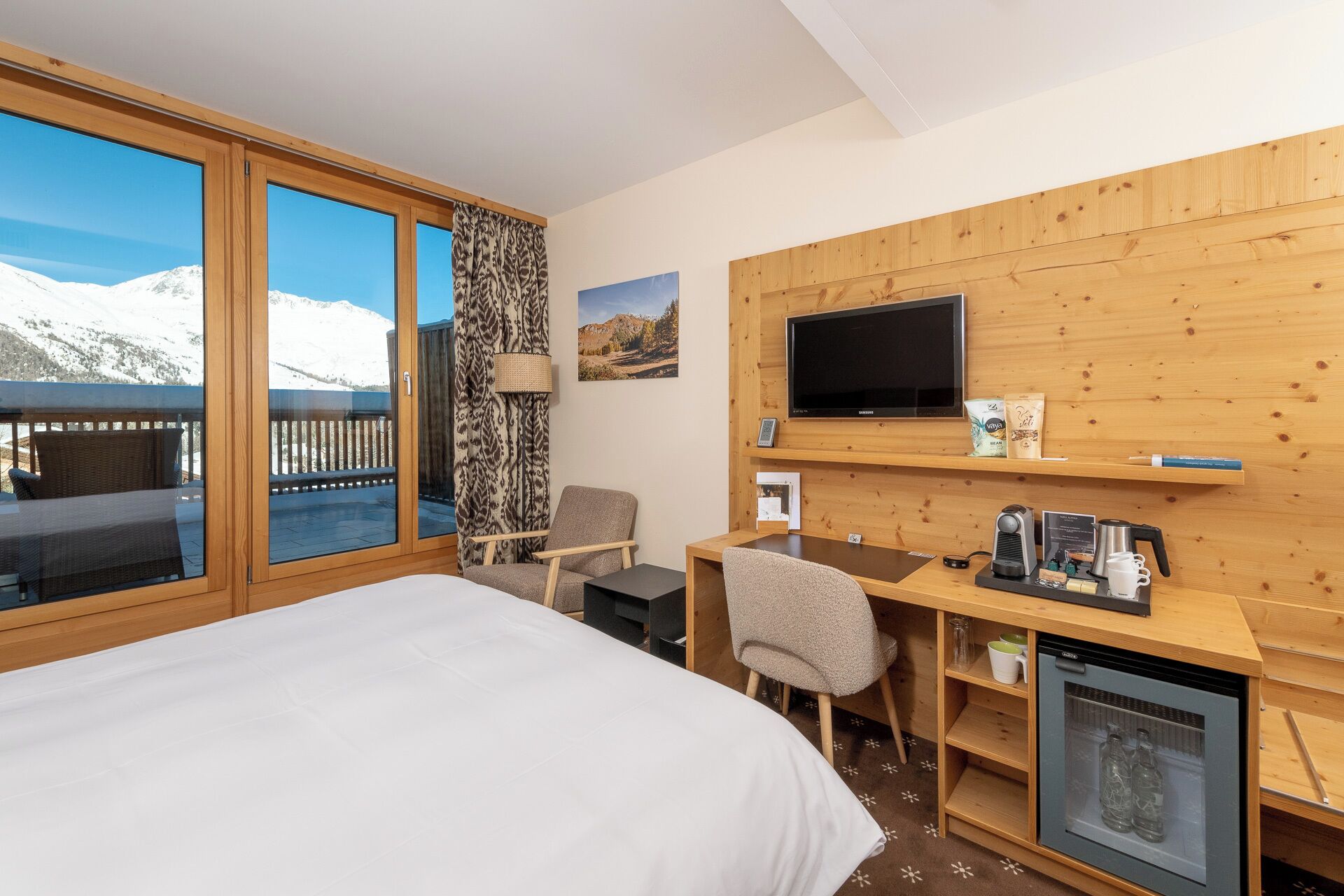 standard (corvatsch) | hypo-allergenic bedding, minibar, in-room safe, desk