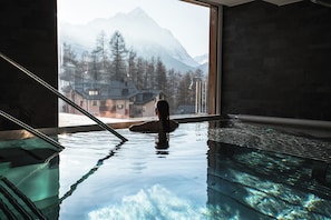 Baignoire à remous intérieure