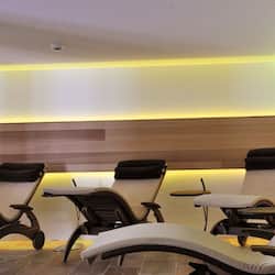Couples treatment rooms, sauna, hot tub, steam room, body treatments