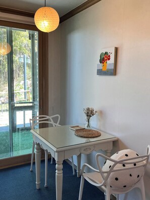 Standard Double Room | Private kitchen | Fridge, microwave, stovetop, electric kettle