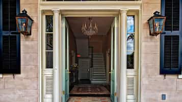 Entrada de la propiedad