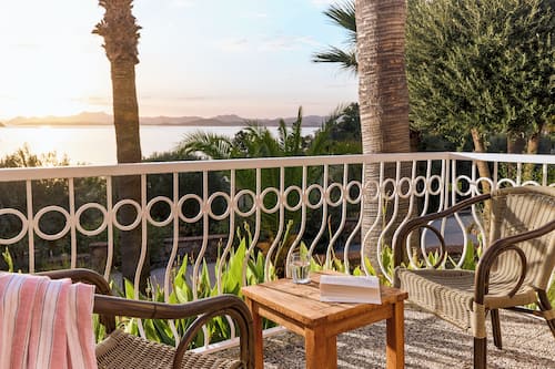 Beach/ocean view