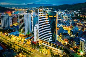 Front of property - Muong Thanh Grand Ha Long Hotel (Ha Long)