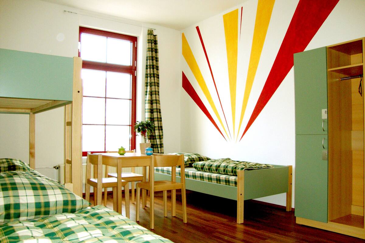 Standard-Vierbettzimmer
