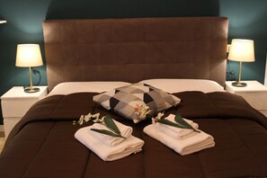 Apartamento luxo, cozinha americana | 1 quarto, lençóis italianos Frette, roupas de cama premium