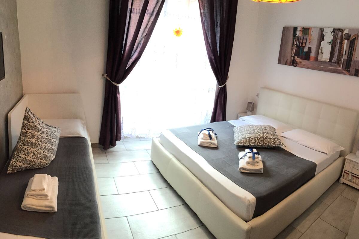 Triple Room