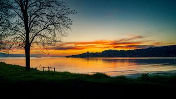 Perto da praia, areia branca