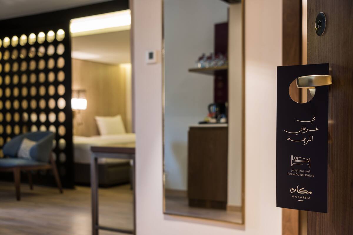 1 slaapkamer, een minibar, een kluis op de kamer, een bureau