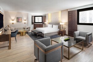 1 bedroom, minibar, in-room safe, desk