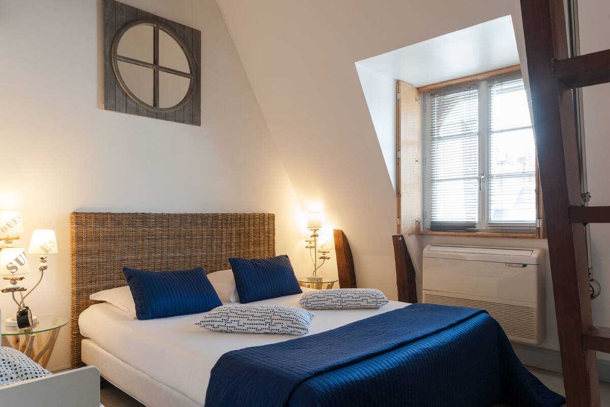 Chambre Double, en mezzanine | Literie de qualité supérieure, fer et planche à repasser