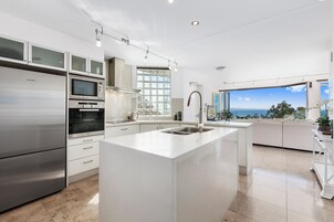 Penthouse Suite Casablanca - 4 Bedroom | Private kitchen | Full-size fridge, microwave, oven, stovetop