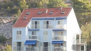 Unclassified image, 2 of 57, button - Villa Tudor (Hvar)