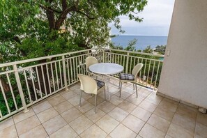 Standard Apartment | Balcony - Villa Tudor (Hvar)