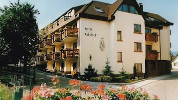 Esterni