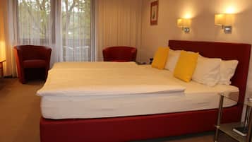 Standard-Doppelzimmer | Individuell eingerichtet, Schreibtisch, VerdunkelungsvorhÀnge