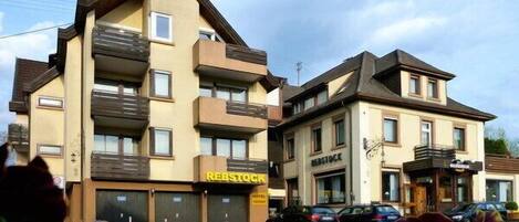 Fachada da propriedade