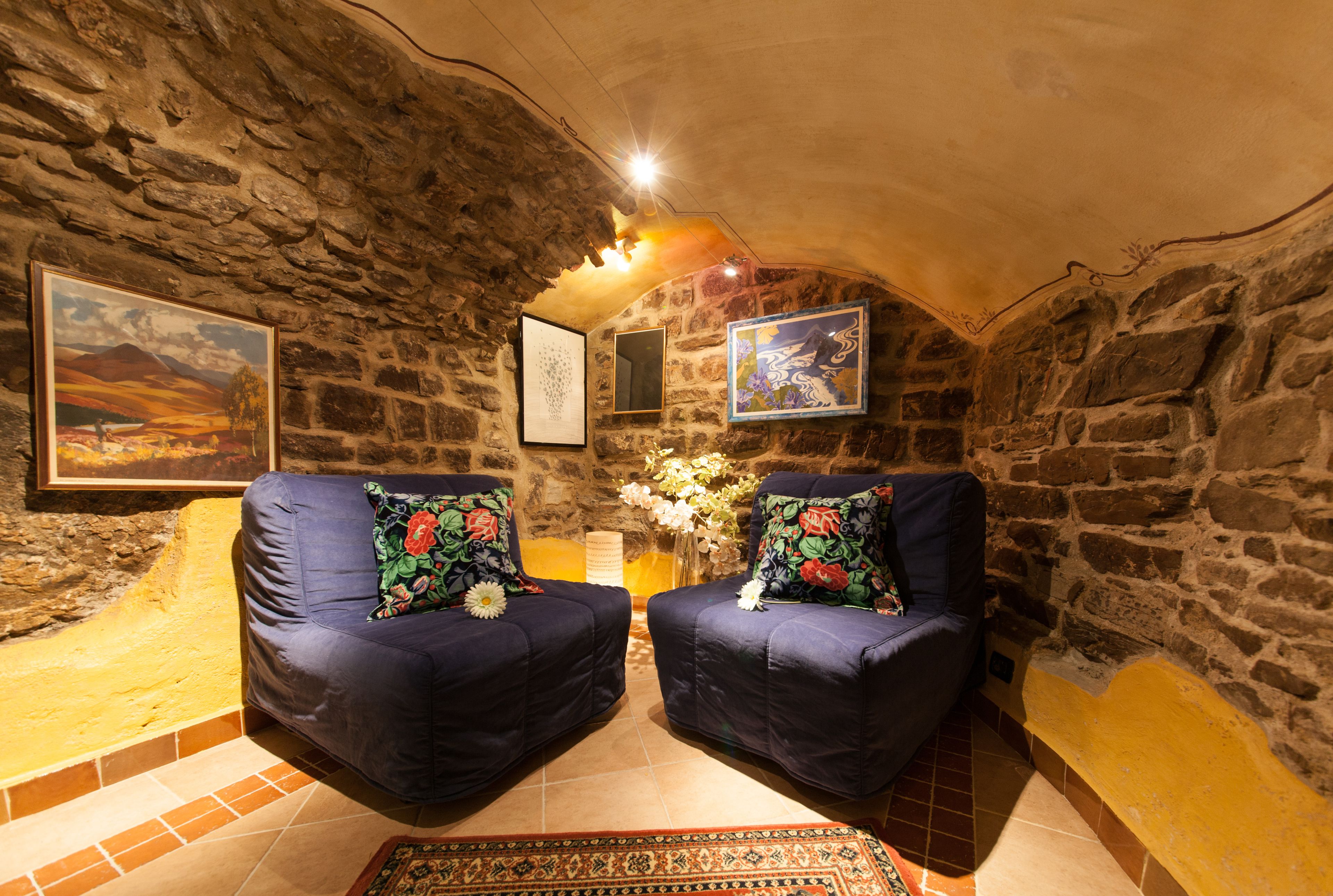 minibar, individually decorated, individually furnished, bed sheets