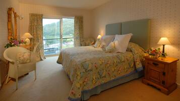 Superior Double or Twin Room | Individually decorated, individually furnished, iron/ironing board