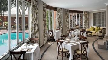 Tägliches großes Frühstück (225 ZAR pro Person)