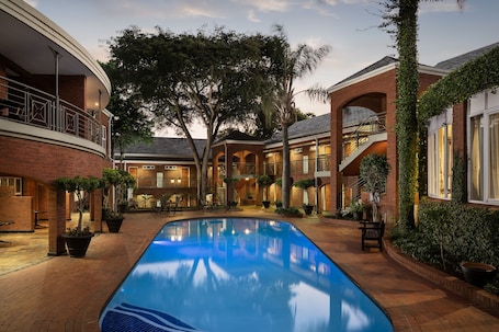 Outdoor pool, pool umbrellas