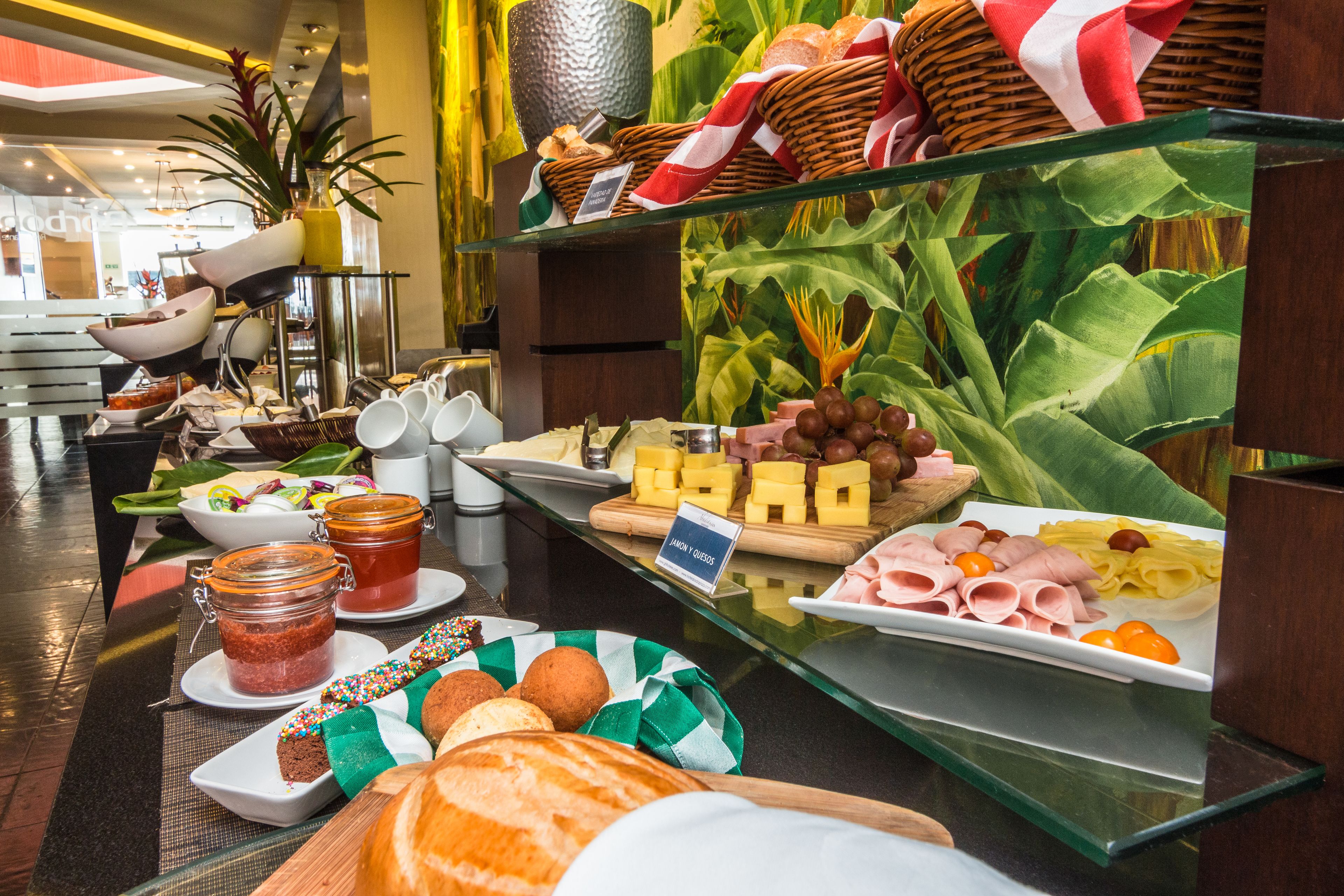 Desayuno completo incluido todos los días