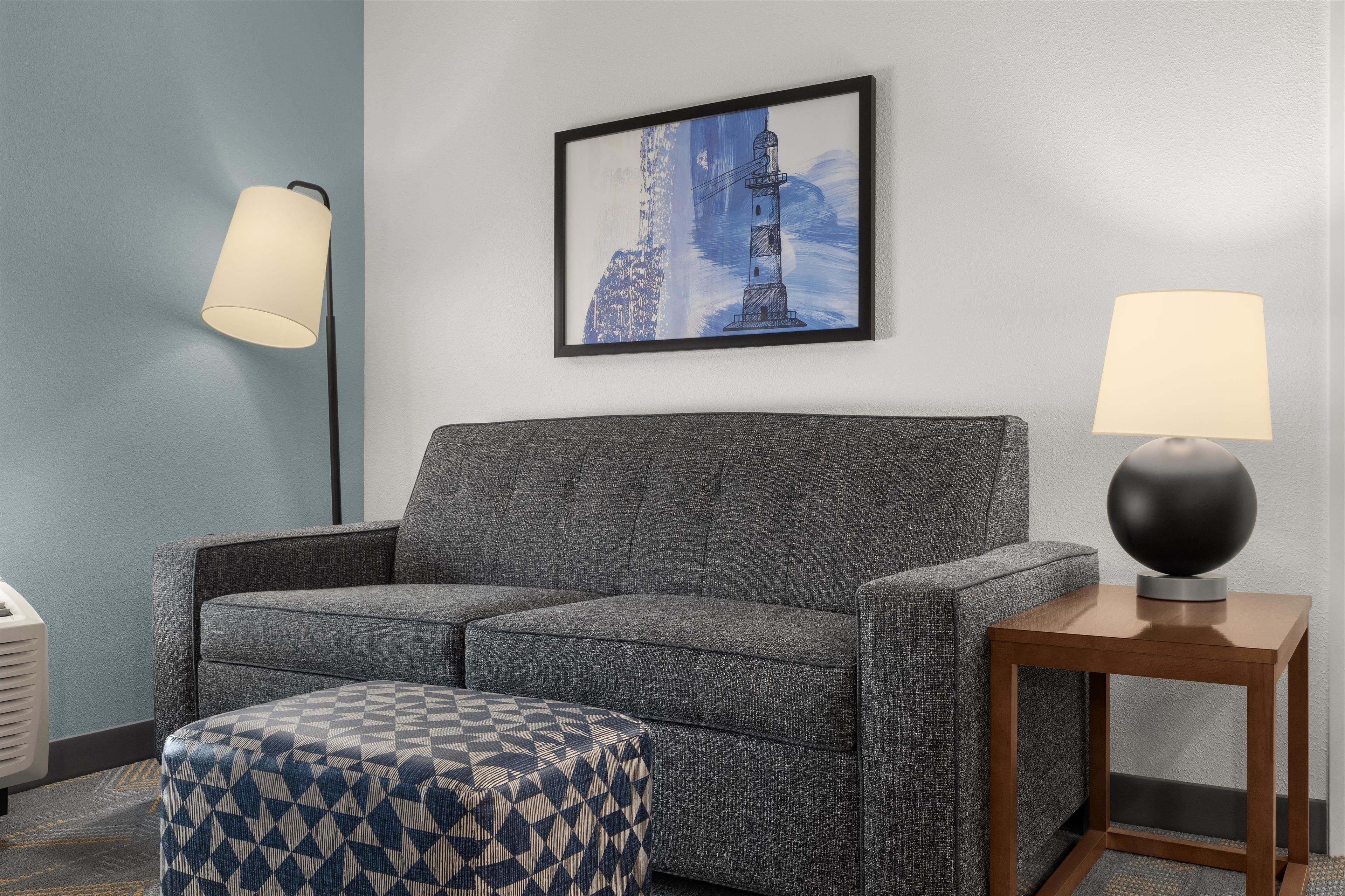 1 bedroom, individually decorated, individually furnished, desk