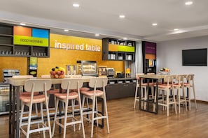 Esmorzar diari continental gratuït