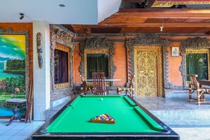 Spielezimmer