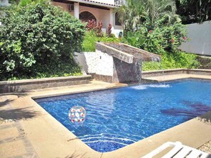 Outdoor pool - Hotel Flores - Adults Only (Tamarindo)