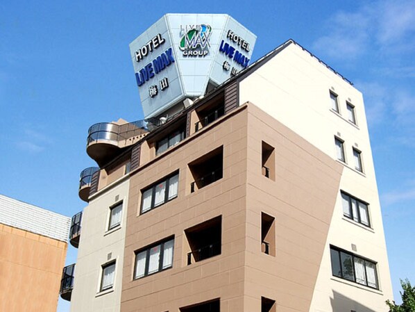 Exterior - Hotel Livemax Umeda (Osaka)