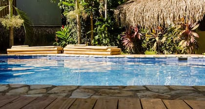 Otro Lado Lodge and Restaurant