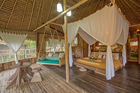 In-room safe, free rollaway beds. Kapawi Ecolodge & Reserve