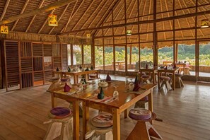 Restaurant - Kapawi Ecolodge & Reserve (Montalvo)