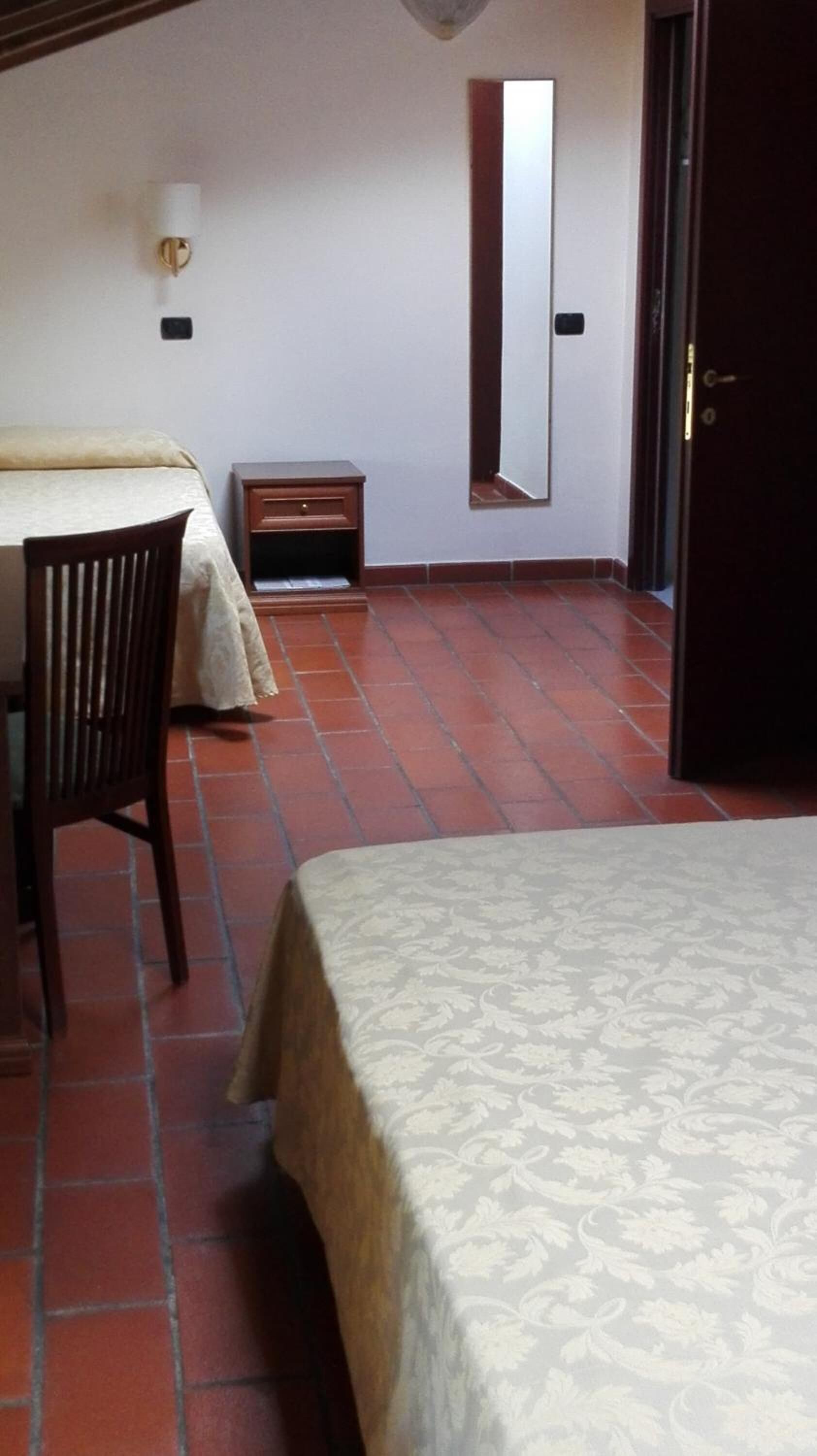 minibar, in-room safe, desk, soundproofing