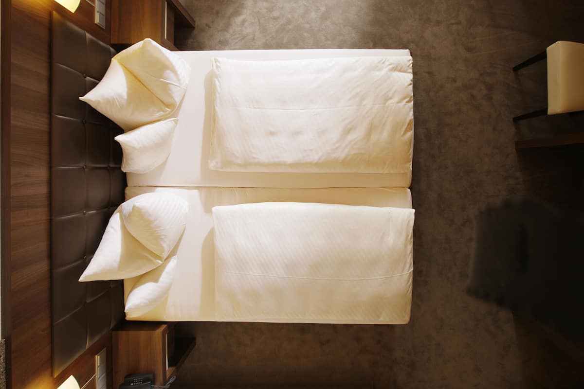 maissonette studio, balcony | premium bedding, in-room safe, desk, laptop workspace